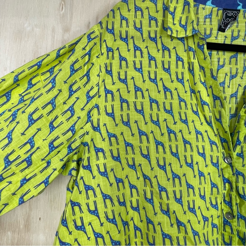 Casual Studio India Button Front Blouse Long Sleeve Collared Giraffe Print Sz XL - Picture 4 of 9
